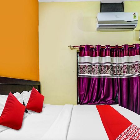 Flagship Hotel Suman Niwas Bijnaur Exteriör bild