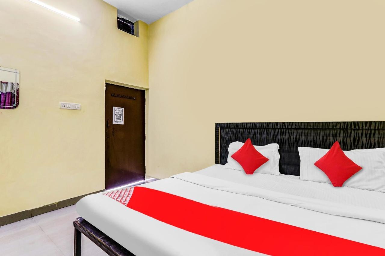 Flagship Hotel Suman Niwas Bijnaur Exteriör bild