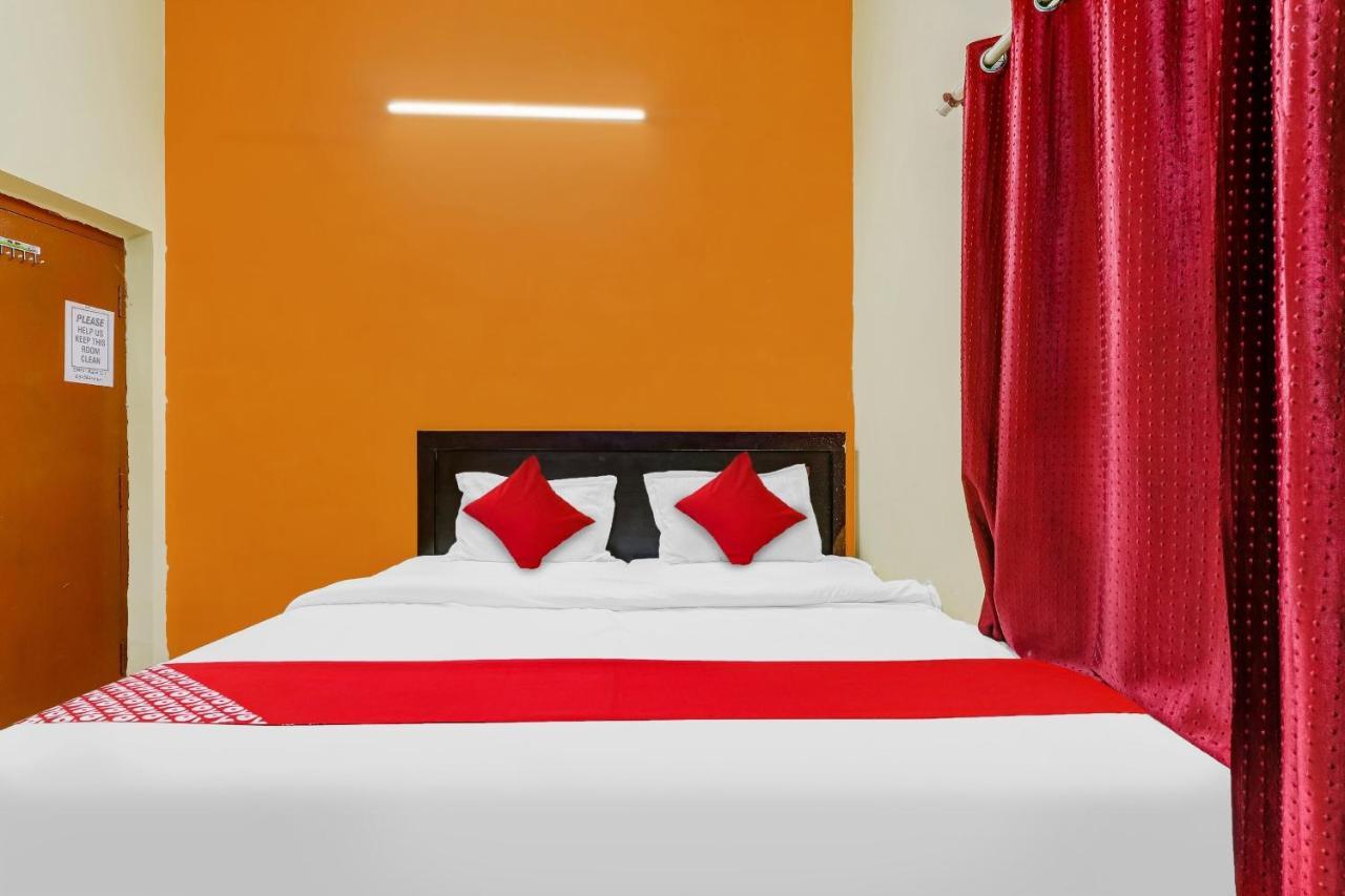 Flagship Hotel Suman Niwas Bijnaur Exteriör bild